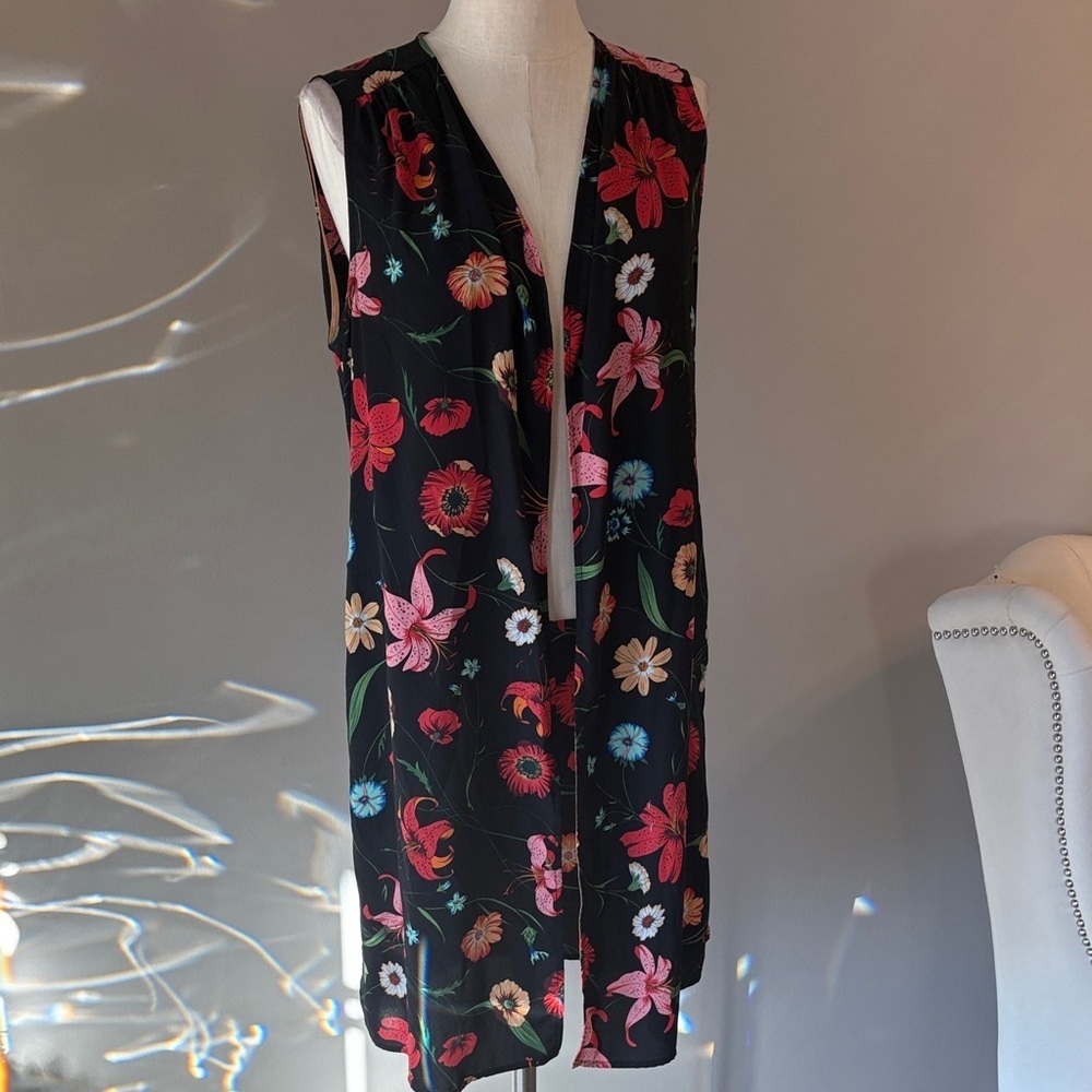 Pleione floral lilies print on black open duster vest side slits layer piece S